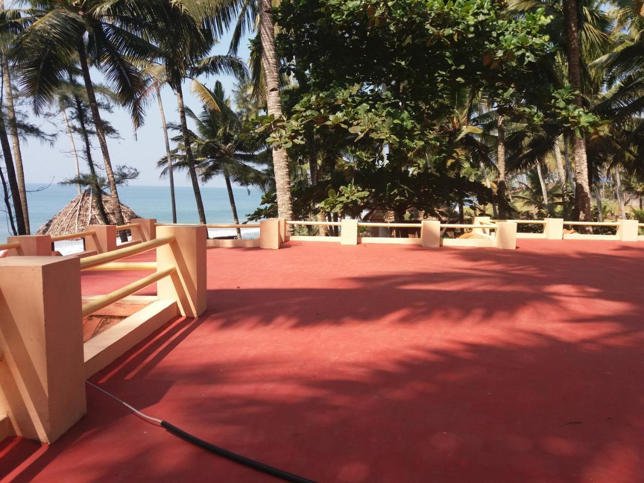 Sukriti beach Resort Varkala Exterior foto